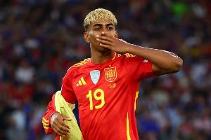 app下载-世体：亚马尔背部轻微不适，但没有大碍&amp;预计将出战土耳其