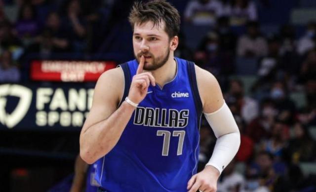 视频直播-独木难支？东契奇有提升空间 罚球竟比奥尼尔还差