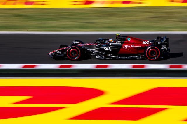 开云体育-排位赛第5创F1生涯最佳 周冠宇：不靠运气靠硬实力